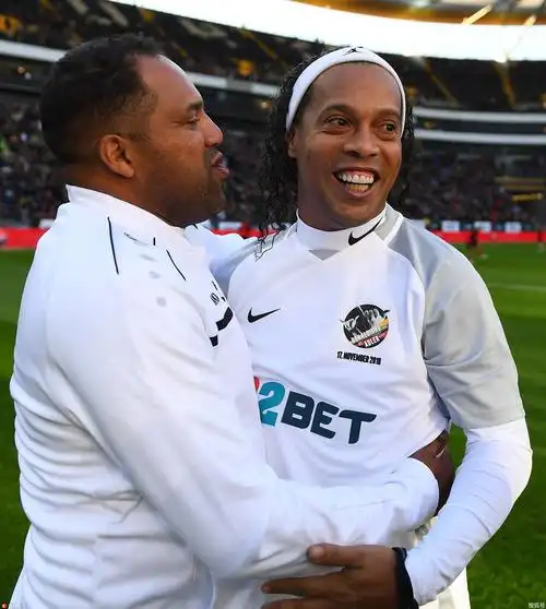 上有无数辉 上有无数辉